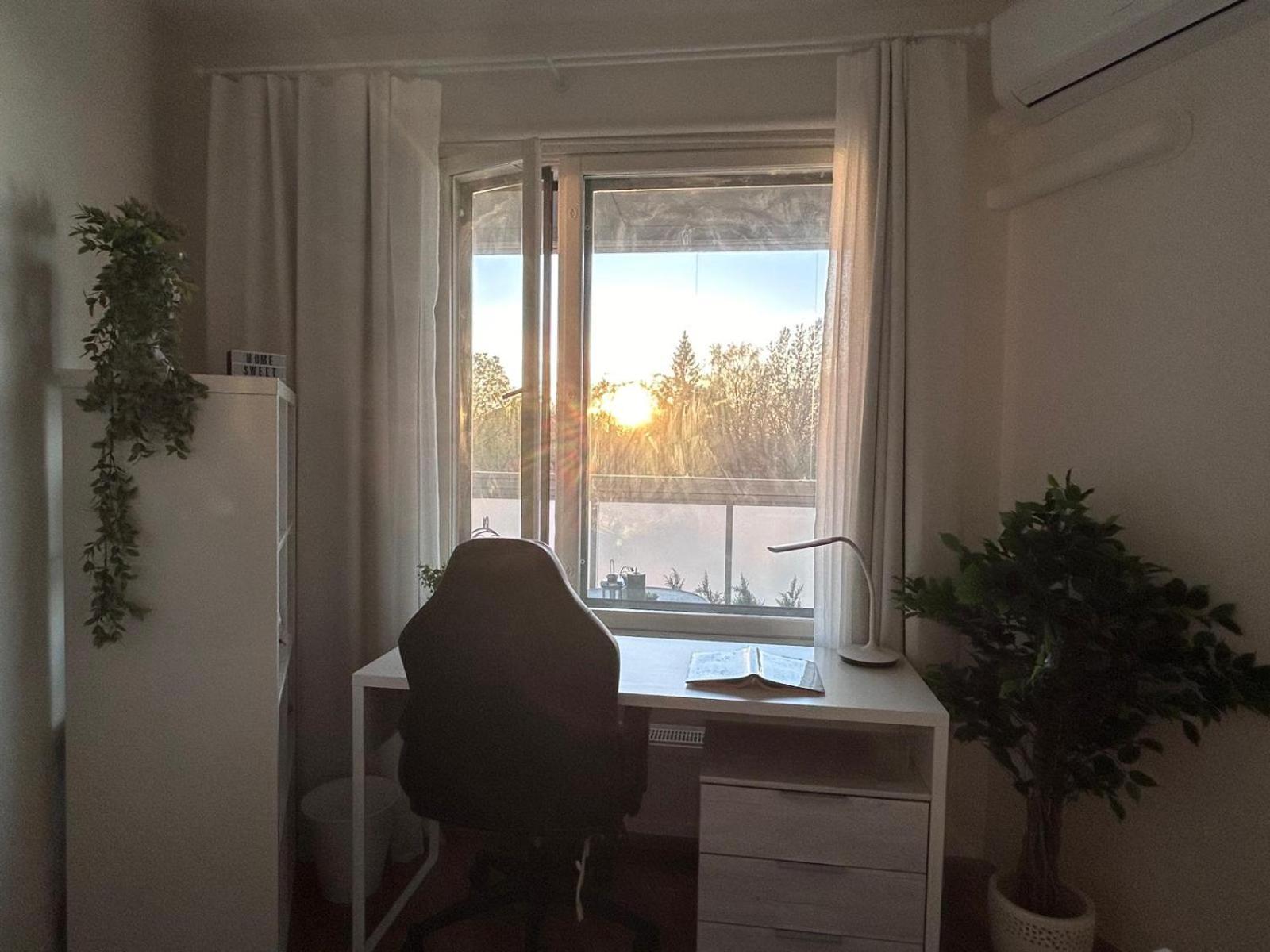 Stella'S Apartment - City Center - Free Secure Parking - Big Sun Terrace - Air Conditioning - Wifi - Tram To The Tallinn Bus Station And Old Town ภายนอก รูปภาพ