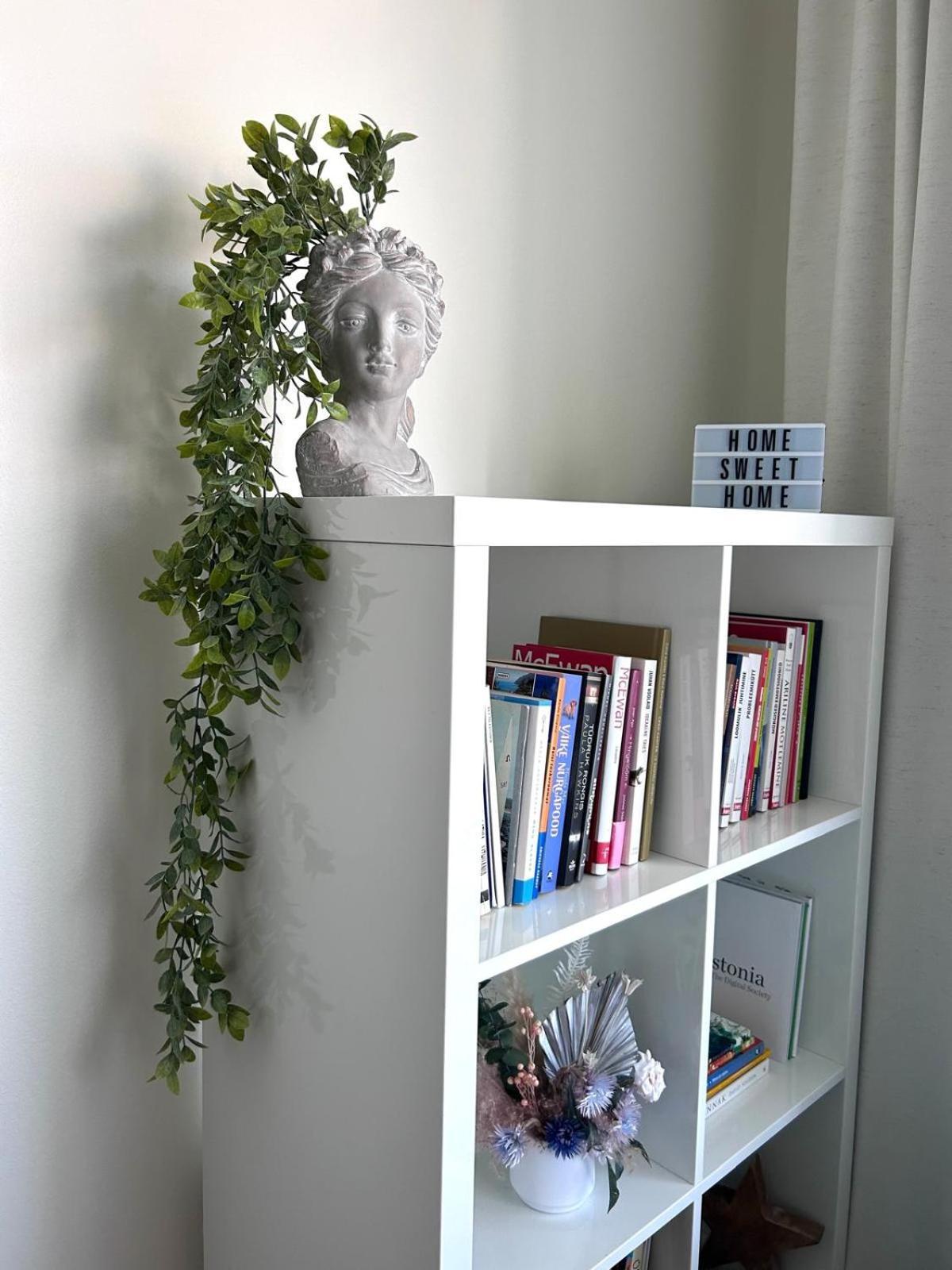 Stella'S Apartment - City Center - Free Secure Parking - Big Sun Terrace - Air Conditioning - Wifi - Tram To The Tallinn Bus Station And Old Town ภายนอก รูปภาพ